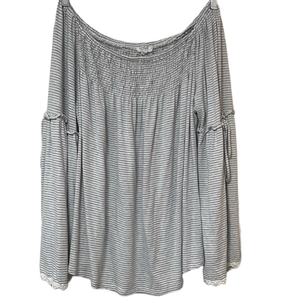 Maurice’s Off the Shoulder Gray/White Stripped Long Sleeve Belled Smocked Shirt